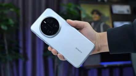 Honor Magic 7 tanıtıldı! 50 MP selfie kamerası ve 100W hızlı şarj desteği - Teknoloji