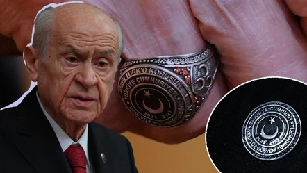 Bahçeli kürsüde yüzük ve rozetiyle mesaj verdi! Oğuz Kağan mührünün ardından 'Cumhuriyet' göndermesi - Politika