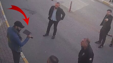 Iğdır'da korkutan anlar! AK Parti İl Başkanlığı binasına satırlı saldırı - gundem