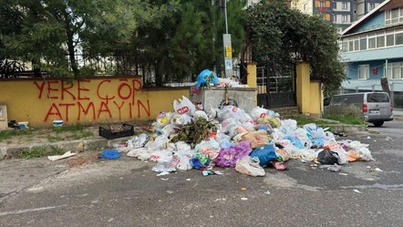 Kartal'da çöp isyanı büyüyor! Belediye ve işçiler anlaştı ama çöpler toplanmadı - Gündem