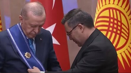 Kırgızistan'da Cumhurbaşkanı Erdoğan'a ülkenin en üst ödülü takdim edildi - gundem