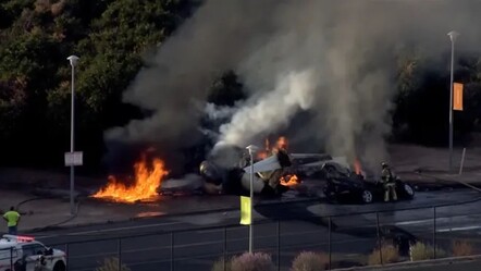 ABD'de feci kaza! Küçük uçak araba ile çarpıştı, çok sayıda ölü var - dunya