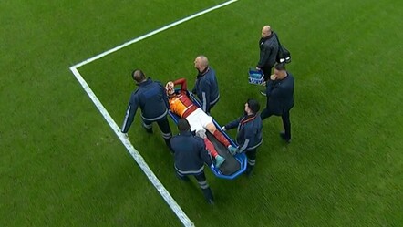 Galatasaray'da büyük şok! Mauro Icardi kenara sedyeyle geldi - haberler