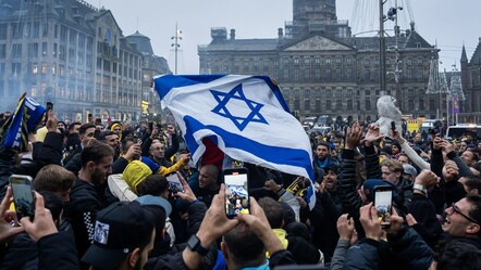 Hollanda'da İsrailli taraftarlar Filistin destekçilerine saldırdı - dunya