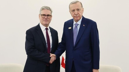 Cumhurbaşkanı Erdoğan Bakü'de kritik temaslar! Keir Starmer, Aliyev ve Tokayev ile görüştü - gundem