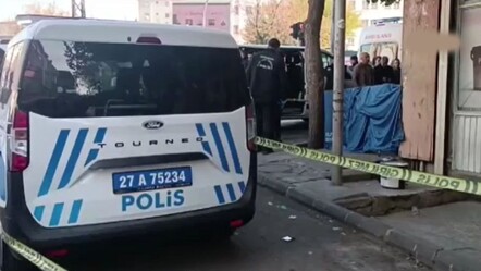 Gaziantep'te dehşet! Sokak ortasında önce karısını sonra kendini öldürdü - yasam