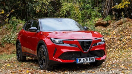 Fiyatlar 1 milyon 549 bin TL'den başlıyor! Alfa Romeo Junior, Türkiye'de  - t-otomobil