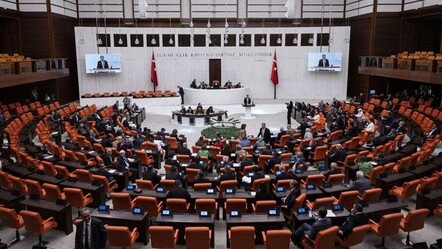 Meclis'te yasalaştı: Boşanma davalarında süre kısalıyor - gundem