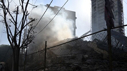 İsrail savaş uçakları Beyrut'u vurdu! Kilise hasar gördü - dunya