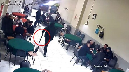 Okey oynarken pompalı tüfekle saldırıya uğradı! O anlar saniye saniye kameralarda - gundem