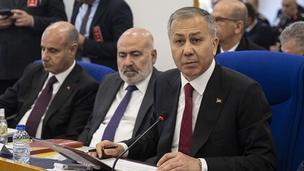 Bakan Yerlikaya açıkladı: Yasa dışı bahisle ilgili 9 bin 780 tutuklama yaptık - dunya