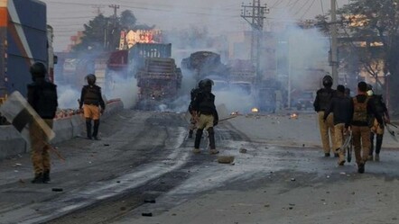 Pakistan'da yolcu minibüslerine silahlı saldırı! 38 kişi öldü - gundem