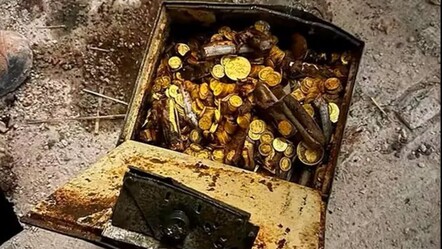 Gömülü kutunun içinde buldukları hayrete düşürdü! - dunya