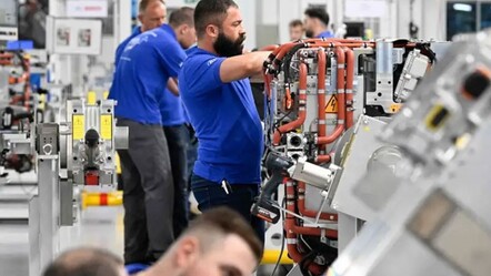 Kriz derinleşiyor, Volkswagen'in ardından bir Alman devi daha sıkıntıda! 5 bin 500 kişiyi işten çıkaracaklar - t-otomobil