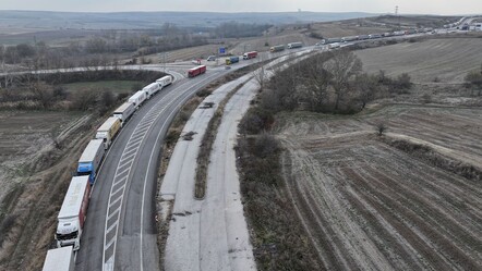 Hamzabeyli Sınır Kapısı'nda 25 kilometrelik tır kuyruğu oluştu - gundem