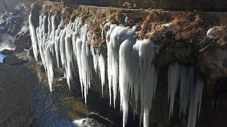 Sivas buz kesti! Kocaman sarkıtları görenler neye uğradığını şaşırdı - haberler