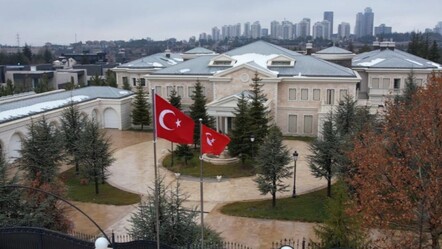 FETÖ'den Varlık Fonu'na aktarılmıştı! Malikaneye Türk bayrakları çekildi - gundem