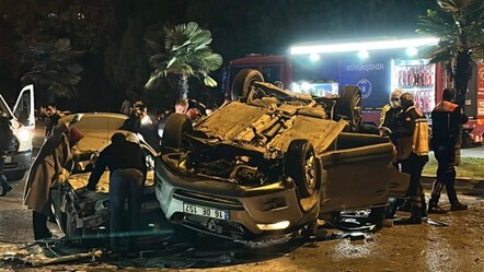 Feci kazada kafa kafaya çarpıştılar: Ölü ve yaralılar var - dunya