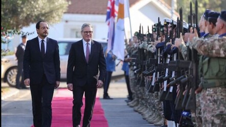 53 yıl sonra İngiltere'den skandal ziyaret: Medet aradılar - dunya