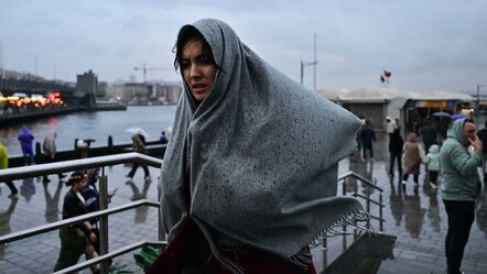Soğuk ve yağmur birden gelecek! Sıcaklık hızla düşecek... İstanbul dahil birçok kent için kritik tarih belli oldu - gundem