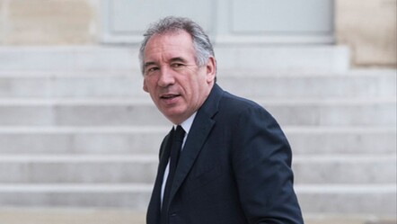 Fransa'nın yeni Başbakanı belli oldu! Macron atamayı yaptı - dunya