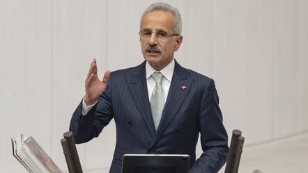 Abdulkadir Uraloğlu duyurdu: Yerli ve milli lokomotif için üç yeni fabrika kurulacak - gundem