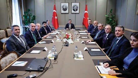 Cumhurbaşkanı Yardımcısı Cevdet Yılmaz, İsveç Süryani toplum temsilcileriyle görüştü - haberler