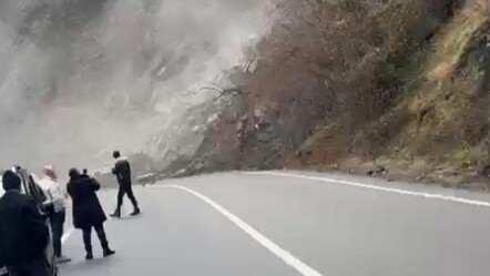 Artvin'de heyelan oldu! Korku dolu anlar saniye saniye kameralarda - gundem