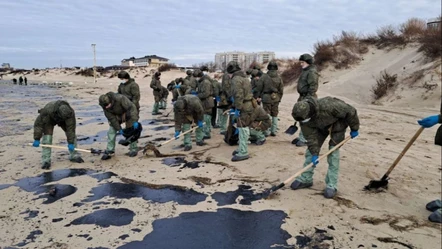 Karadeniz'de çevre felaketi! Petrol yüklü iki Rus tankerinden biri ikiye bölündü - Dünya