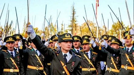 Kılıçlı yemin sonrası disipline sevk edilmişlerdi: Teğmenler için karar günü belli oldu - Gündem