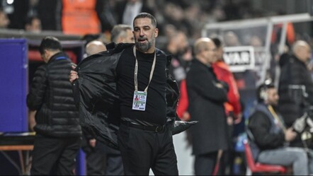 Fenerbahçe maçında kırmızı kart gören Arda Turan'ın cezası belli oldu - haberler