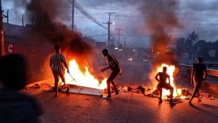 Ülke savaş alanına döndü! Firar eden mahkumların sayısı binleri buldu - dunya