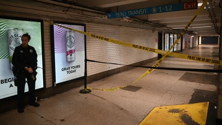 New York metrosunda altı gün sonra ikinci vahşet! Bir kişi kasten ateşe verildi - Dünya