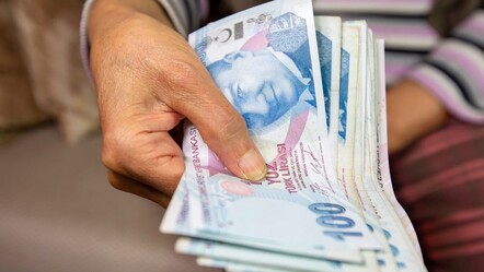 Emeklilere yılbaşı ikramiyesi müjdesi! Emeklilere yılbaşı ikramiyesi var mı, ne kadar? - ekonomi