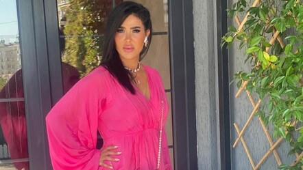 Karın germe ameliyatı yüzünden çürümeye başladı! 