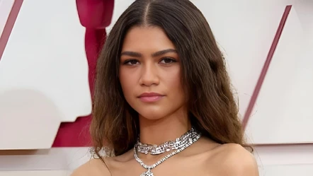 Nişanlandı mı? Ünlü oyuncu Zendaya'nın yüzüğünü görenler şoke oldu: Tarzı çok konuşuldu - Magazin