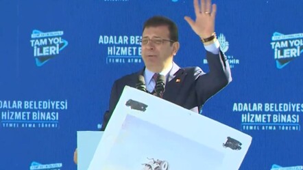 Ekrem İmamoğlu kendisini protesto eden vatandaşla dalga geçti - dunya