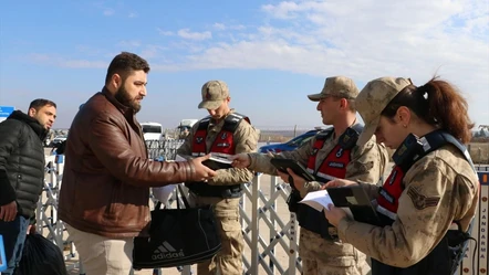 Suriye'ye giriş çıkışlar başlıyor! Pasaport işlemleri için tarih netleşti - Dünya