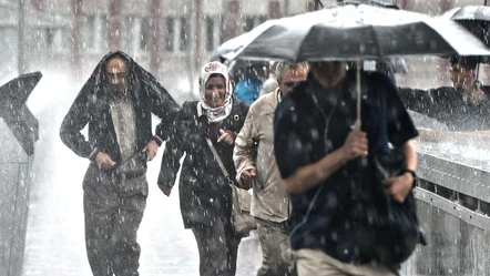 Meteorolojiden son dakika hava durumu uyarısı! İstanbul'a kuvvetli olarak geliyor - Gündem