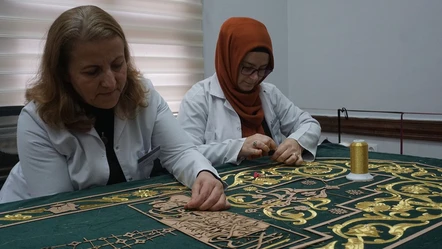 Altın gibi parlayacak! Selimiye Camii görkemine uygun 150 yıllık minber örtüsü yenilendi - Kültür - Sanat