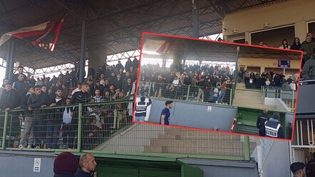 Ligin 13. haftasında görülmemiş olay! Taraftar kendi hocasına su fırlattı - spor