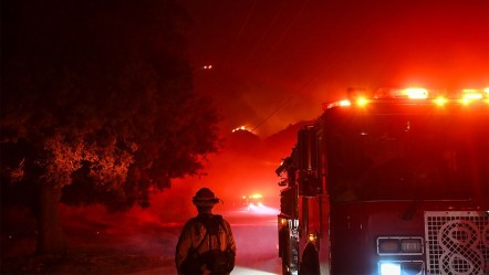 Los Angeles'ta yeni bir yangın: On binlerce kişiye tahliye emri çıkarıldı - Dünya