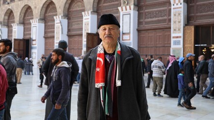 Suriye'ye giden Türkler Emevi Camii'nde! Cuma namazına akın ettiler - dunya