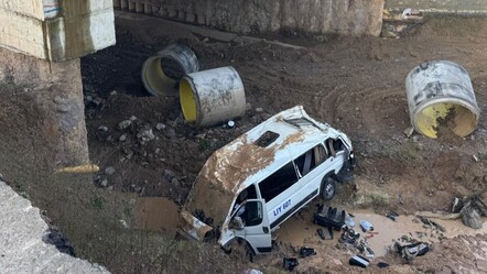 Tuzla'da midibüs şarampole uçtu! Ölü ve yaralılar var - gundem