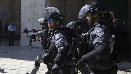 İsrail polisi Mescid-i Aksa’da ibadet eden Türkleri darp etti - gundem