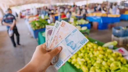 Açlık sınırı ilk aydan asgari ücreti aştı! İşte 4 kişilik ailenin aylık gıda harcaması tutarı - Ekonomi