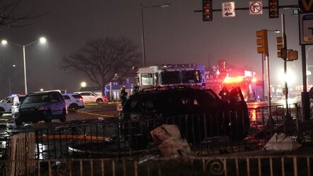 Üç günde üç kaza! Ambulans uçak evlerin üstüne düştü - dunya