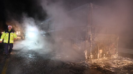 Şehirlerarası yolcu otobüsü alev alev yandı! Yolcular son anda kurtarıldı - haberler