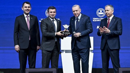 Erdoğan'dan 6 Şubat'ın kahramanlarına plaket - Gündem