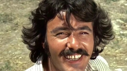 Ferdi Tayfur kısaca kimdir, hayatı, müzik kariyeri ve bıraktığı mirası - biyografi